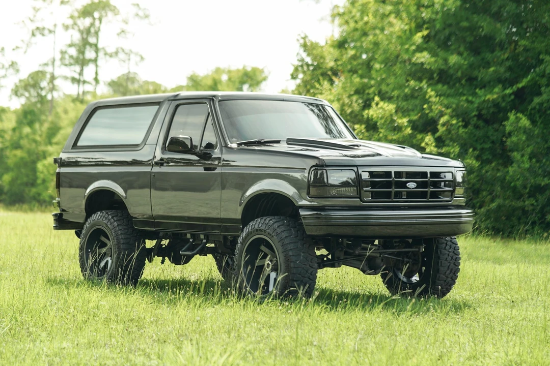 1994 Ford Bronco 5th Gen - Image 2 of 31