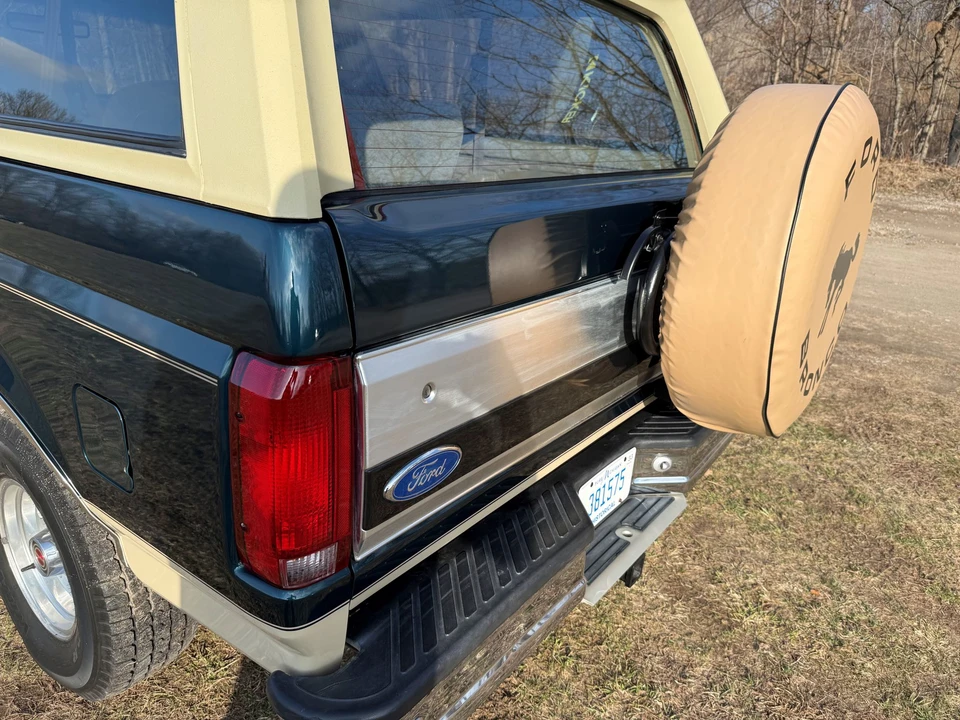 1994 Ford Bronco 5th Gen - Image 14 of 31