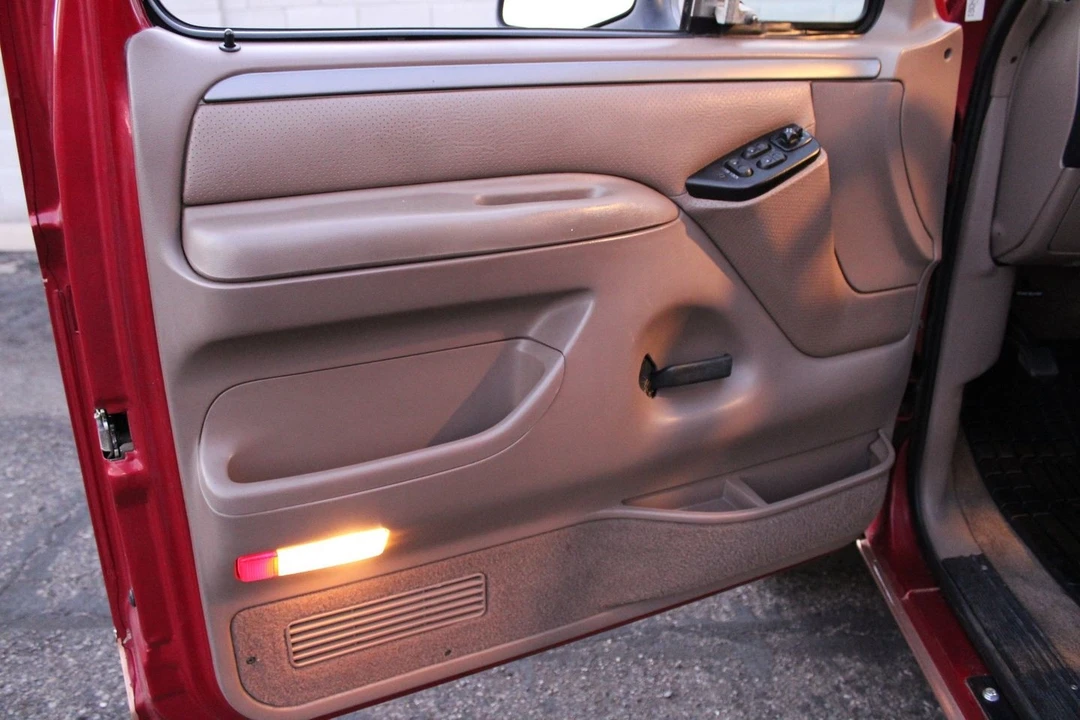 1994 Ford Bronco 5th Gen - Image 19 of 21