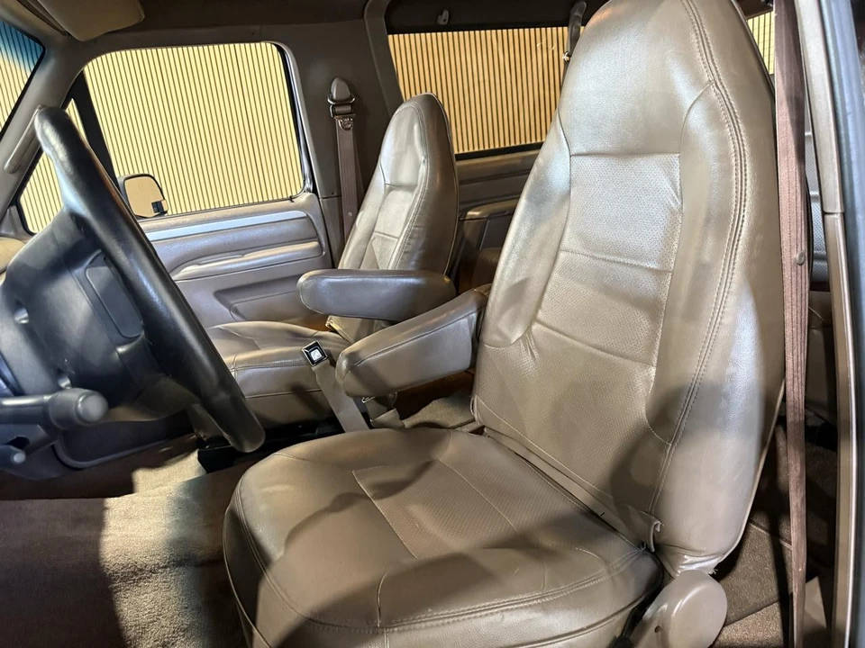 1994 Ford Bronco 5th Gen - Image 26 of 31