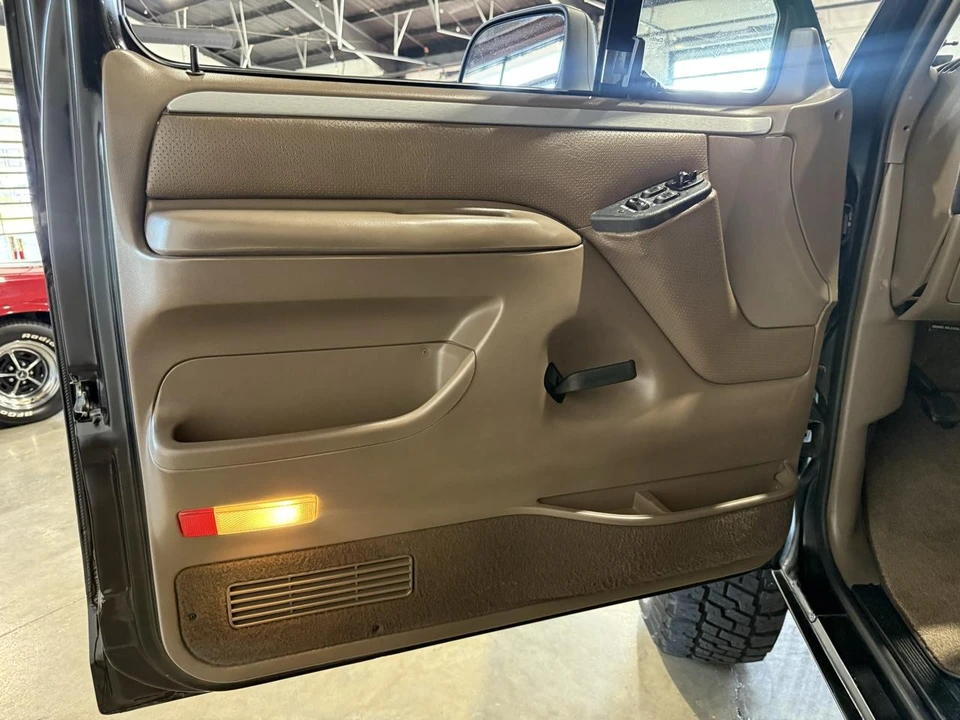 1994 Ford Bronco 5th Gen - Image 23 of 31