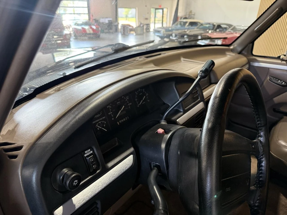 1994 Ford Bronco 5th Gen - Image 28 of 31