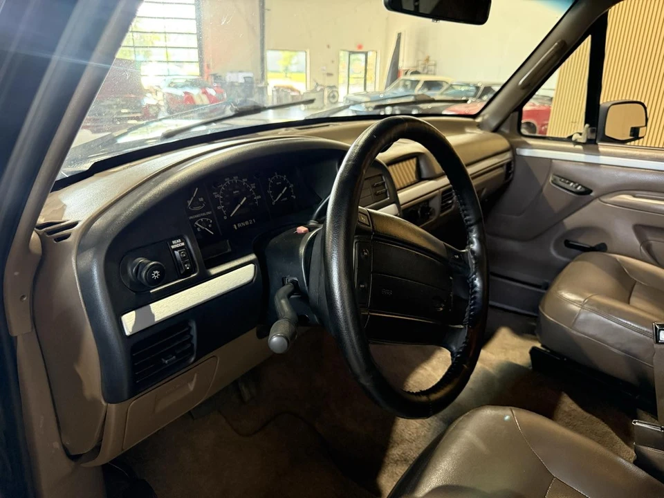 1994 Ford Bronco 5th Gen - Image 27 of 31