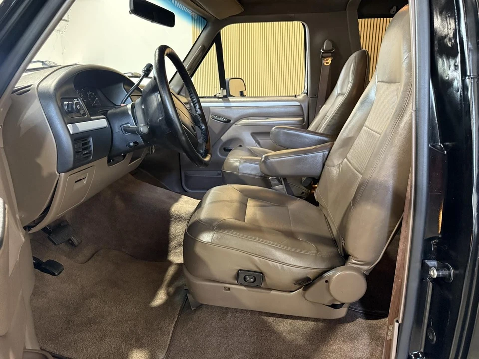 1994 Ford Bronco 5th Gen - Image 24 of 31