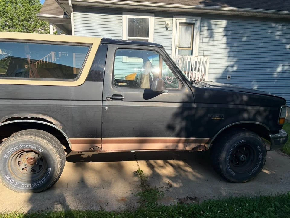 1994 Ford Bronco 5th Gen - Image 3 of 9