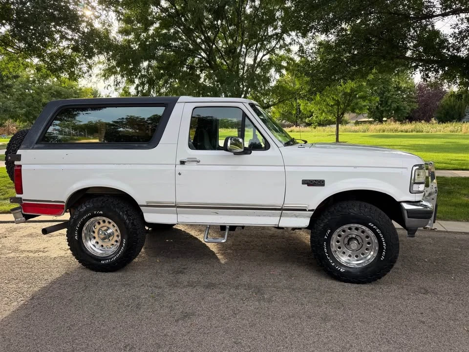 1994 Ford Bronco 5th Gen - Image 2 of 20