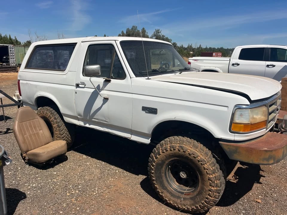 1994 Ford Bronco 5th Gen - Image 2 of 2