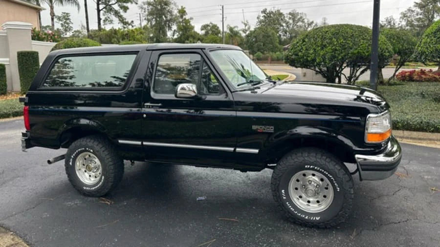 1994 Ford Bronco 5th Gen - Image 2 of 16