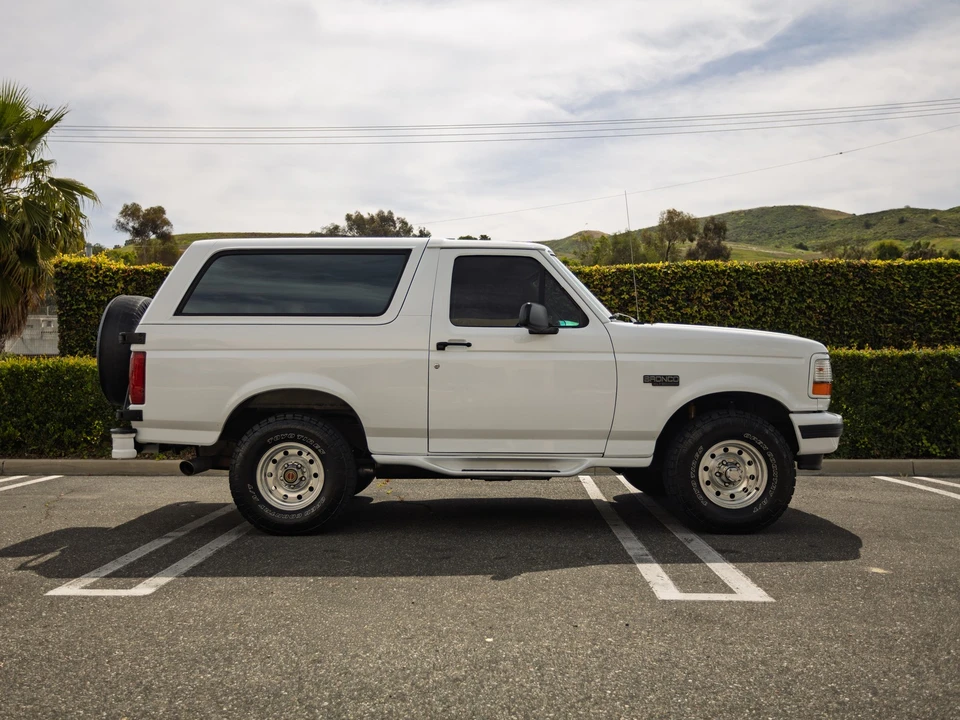 1994 Ford Bronco 5th Gen - Image 4 of 25