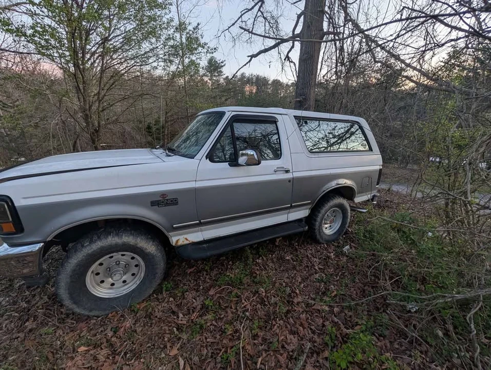 1994 Ford Bronco 5th Gen - Image 2 of 7