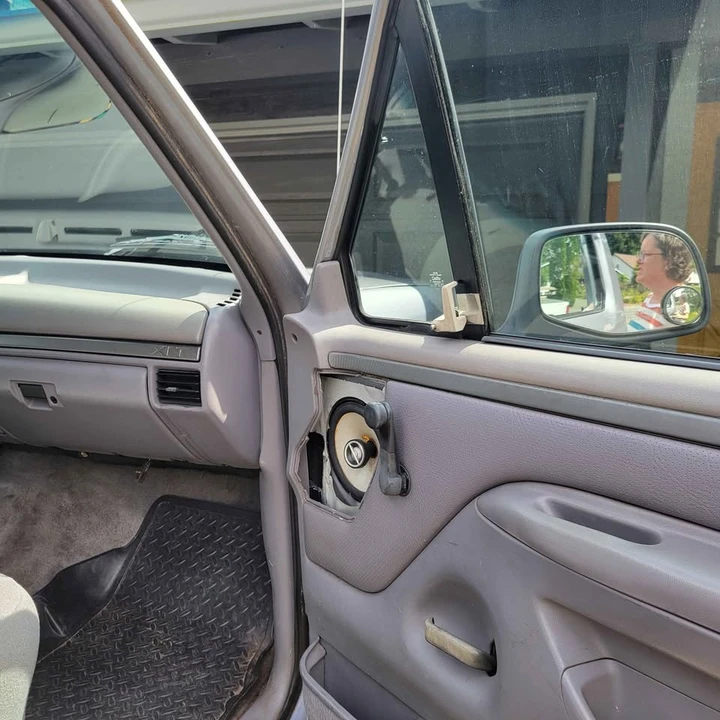 1994 Ford Bronco 5th Gen - Image 10 of 19