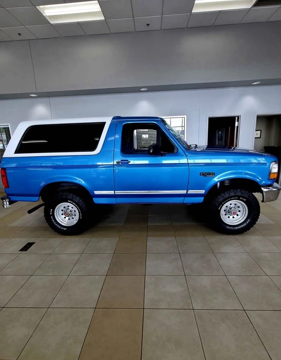 1994 Ford Bronco 5th Gen - Image 3 of 14