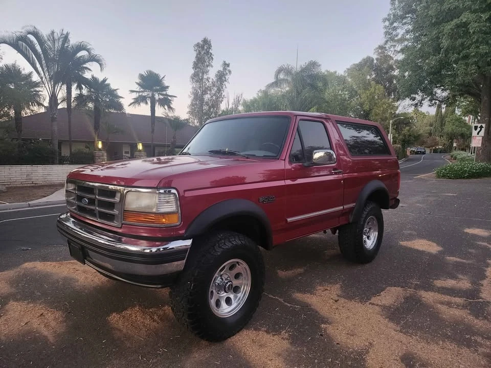 1994 Ford Bronco 5th Gen - Image 2 of 16