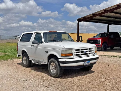 1994 Ford Bronco XLT Sport Utility 2D