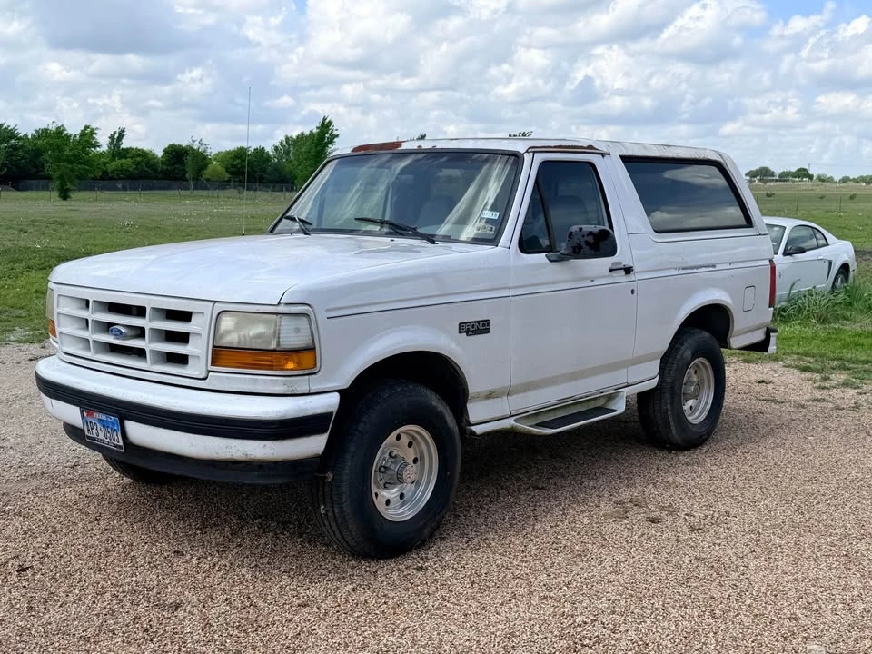 1994 Ford Bronco 5th Gen - Image 4 of 11