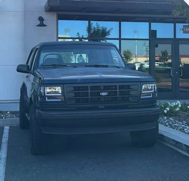 1994 Ford Bronco 5th Gen - Image 3 of 3