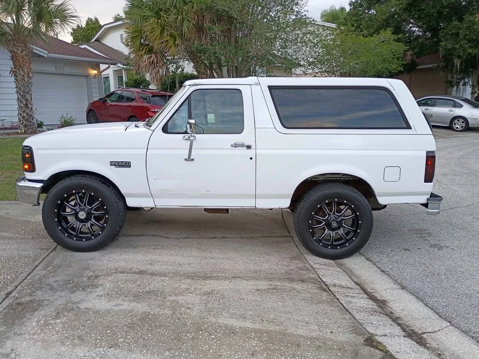 1994 Ford Bronco 5th Gen - Image 2 of 7