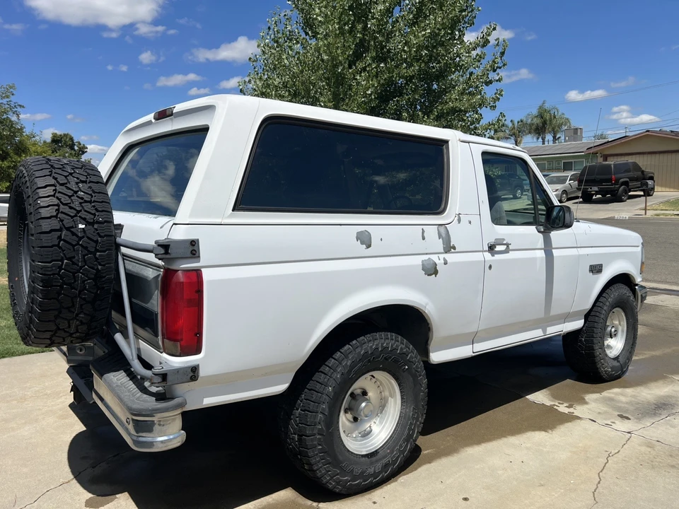 1994 Ford Bronco 5th Gen - Image 3 of 17