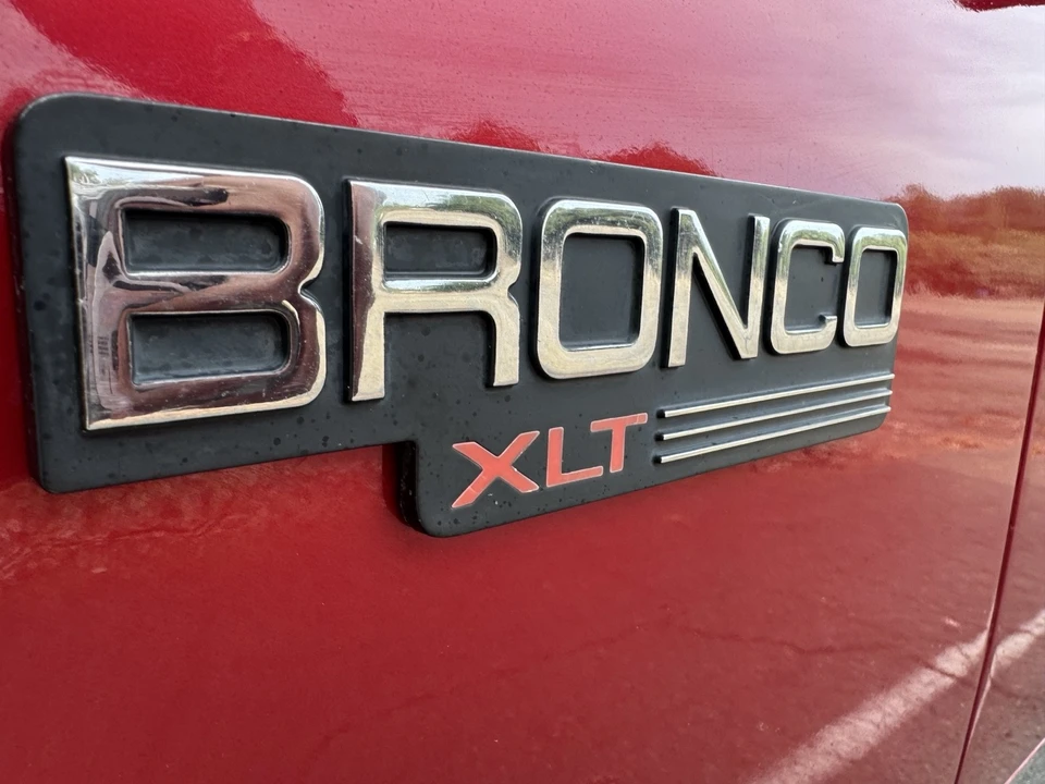 1994 Ford Bronco 5th Gen - Image 9 of 30