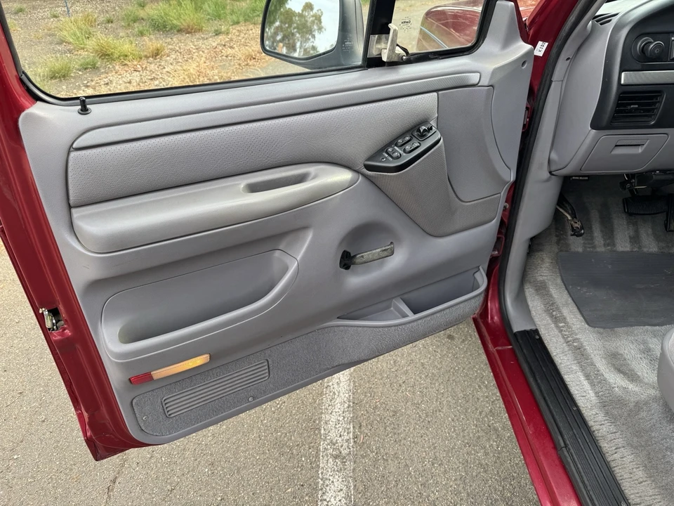 1994 Ford Bronco 5th Gen - Image 21 of 30