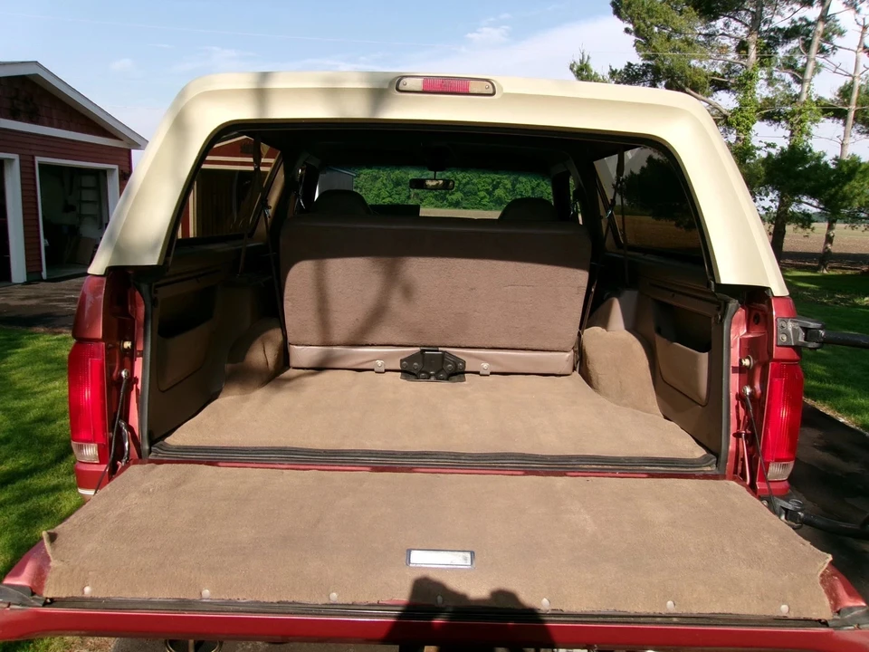 1994 Ford Bronco 5th Gen - Image 2 of 11