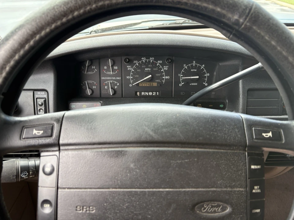 1994 Ford Bronco 5th Gen - Image 8 of 10
