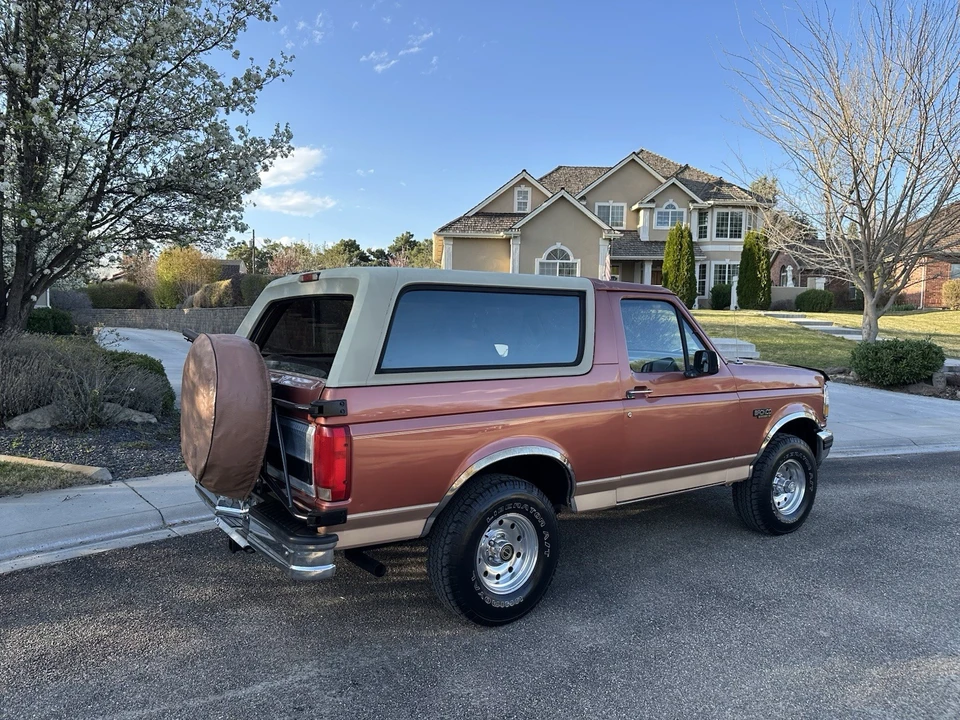 1994 Ford Bronco 5th Gen - Image 5 of 21