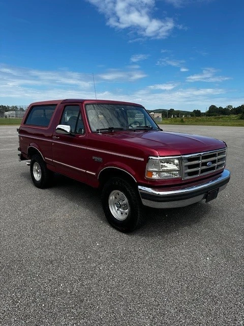 1994 Ford Bronco 4th Gen - Image 2 of 21