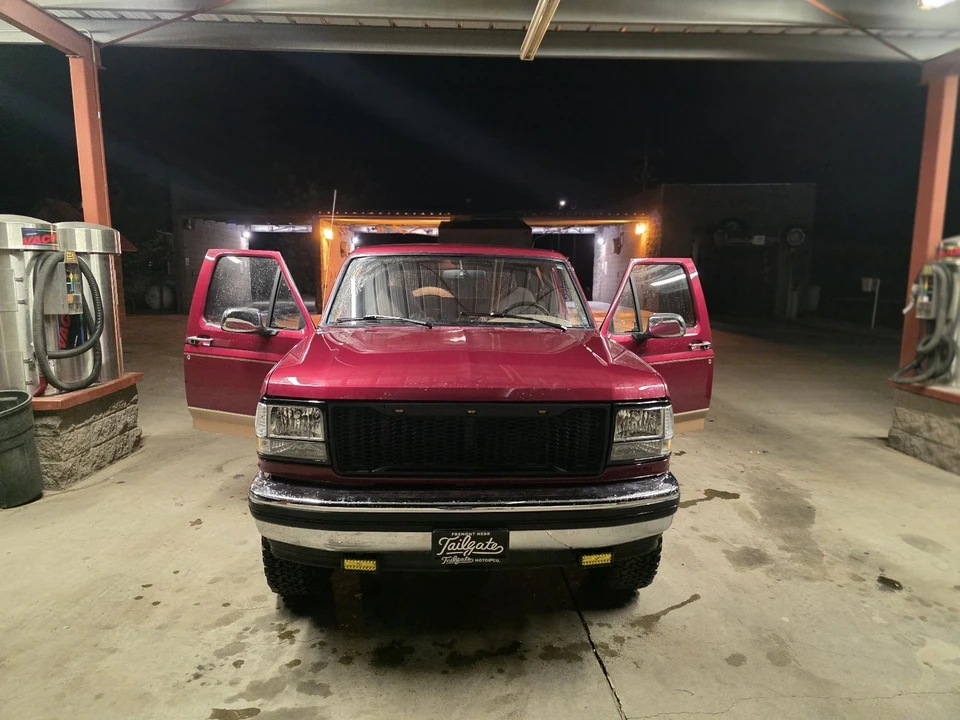 1994 Ford Bronco 4th Gen - Image 2 of 14