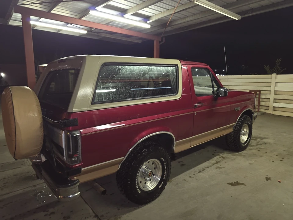 1994 Ford Bronco 4th Gen - Image 5 of 14