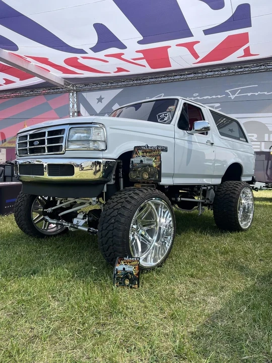1994 Ford Bronco 5th Gen - Image 4 of 21