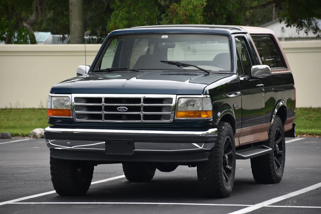 1994 Ford Bronco 5th Gen - Image 3 of 17
