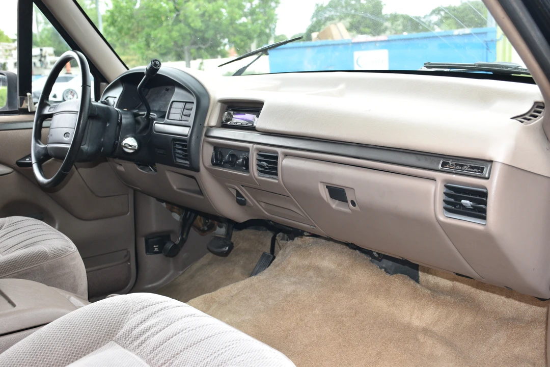 1994 Ford Bronco 5th Gen - Image 13 of 17