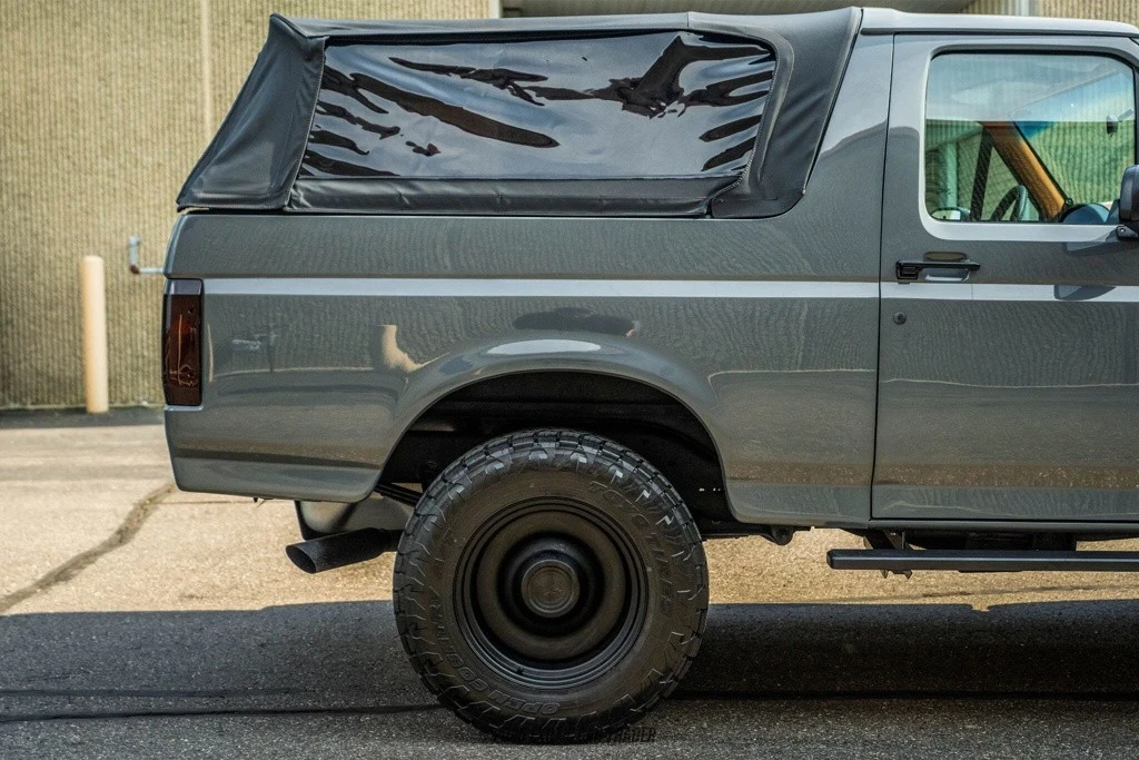 1994 Ford Bronco 5th Gen - Image 10 of 12