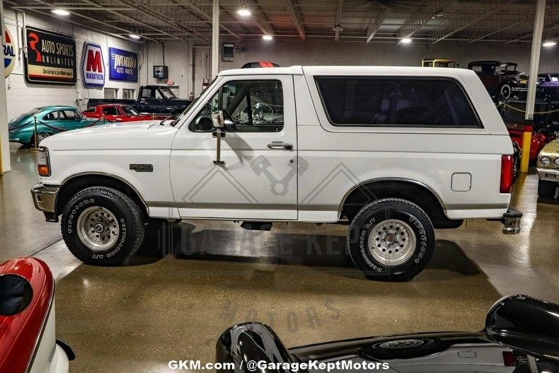 1994 Ford Bronco 5th Gen - Image 11 of 12