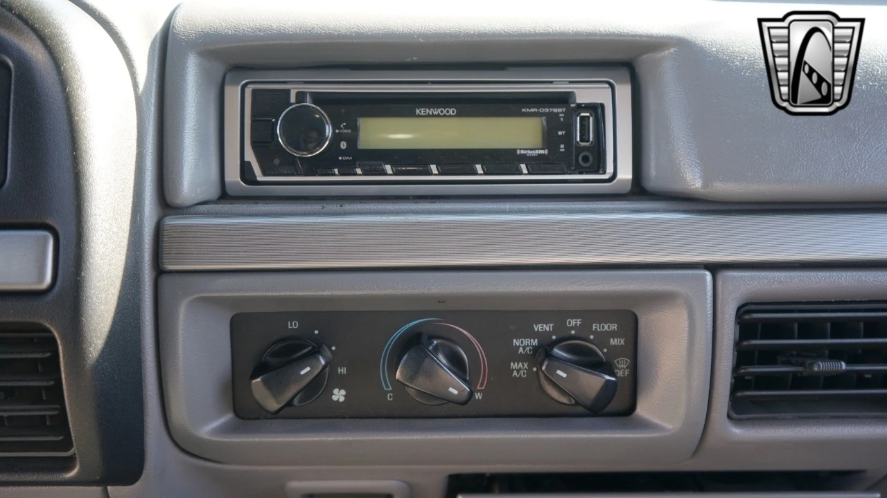 1994 Ford Bronco 5th Gen - Image 17 of 21