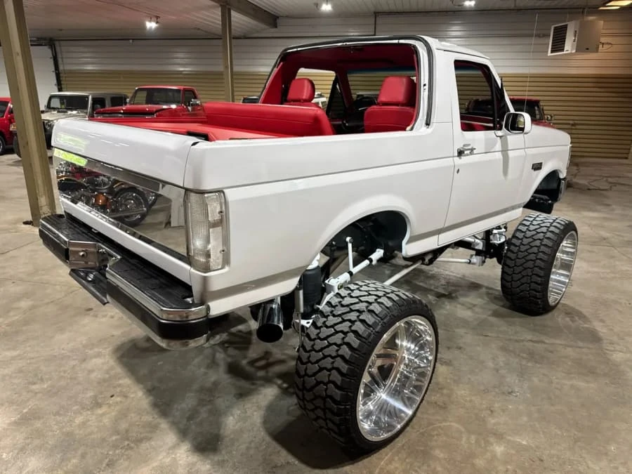 1994 Ford Bronco 5th Gen - Image 2 of 10