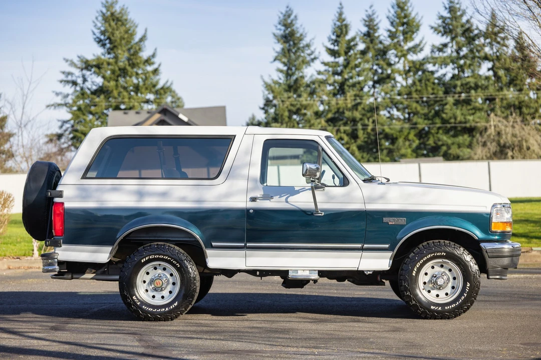 1994 Ford Bronco 5th Gen - Image 11 of 13