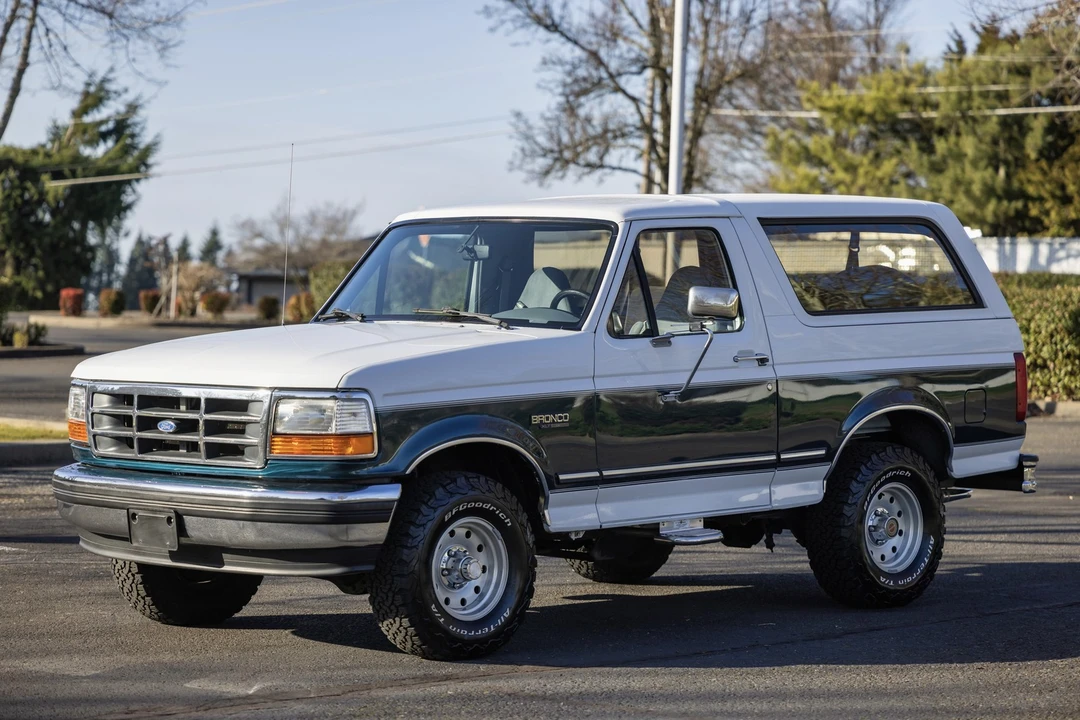 1994 Ford Bronco 5th Gen - Image 5 of 13