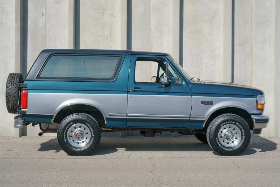 1994 Ford Bronco 5th Gen - Image 2 of 12