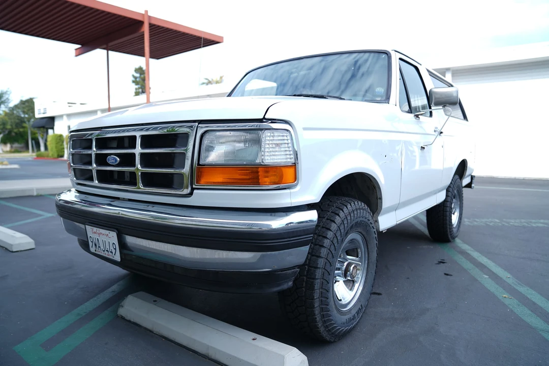 1994 Ford Bronco 5th Gen - Image 2 of 31