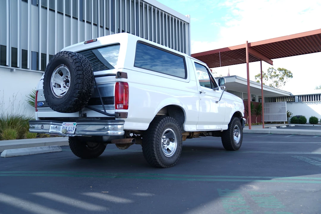 1994 Ford Bronco 5th Gen - Image 15 of 31