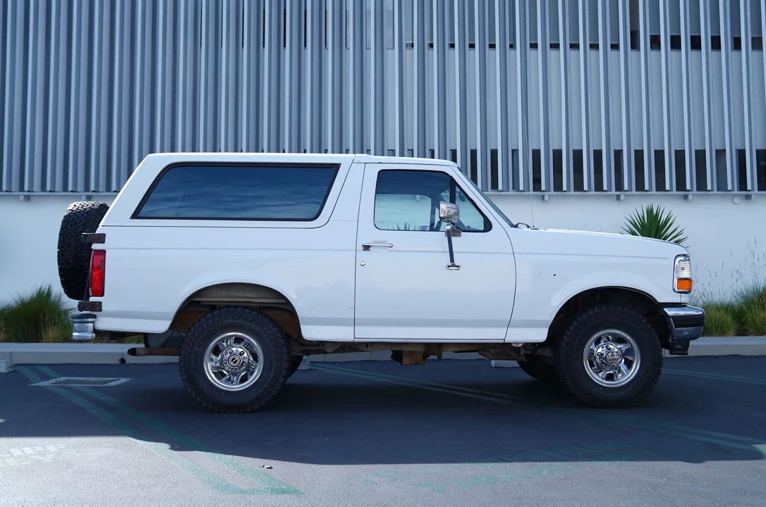 1994 Ford Bronco 5th Gen - Image 17 of 31