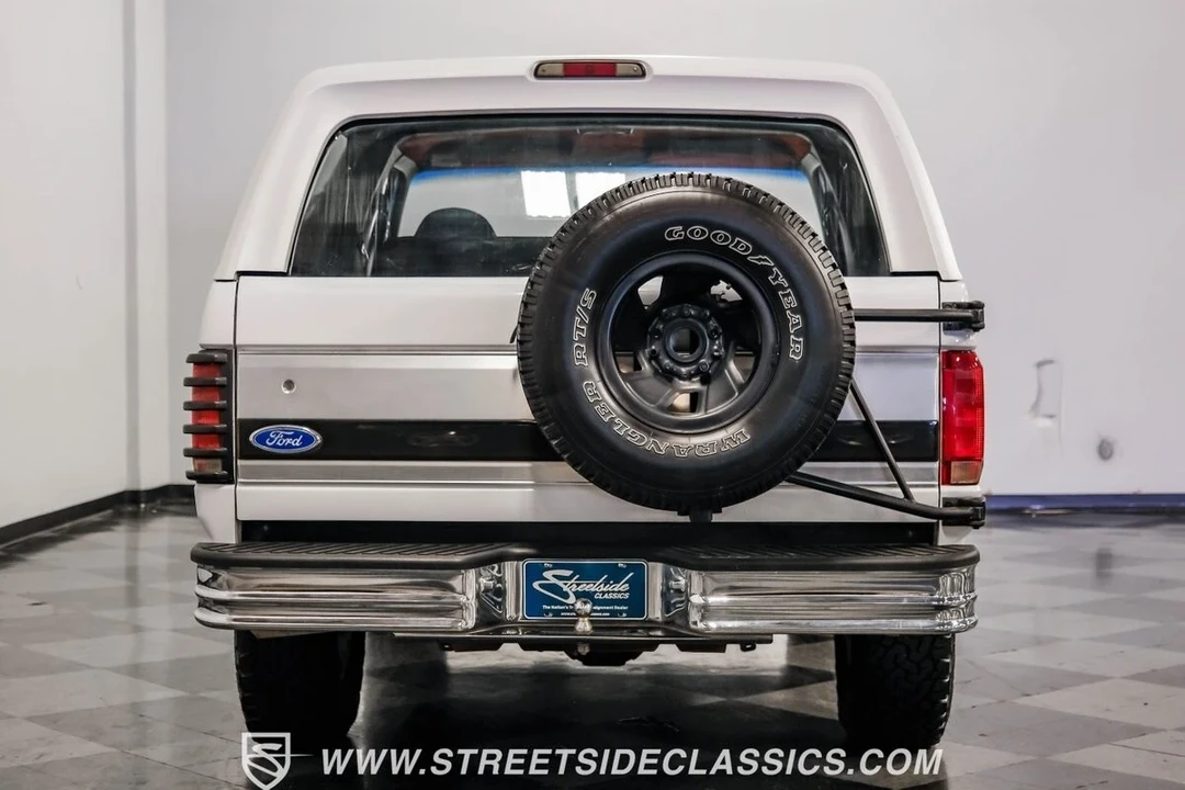 1994 Ford Bronco 5th Gen - Image 11 of 12