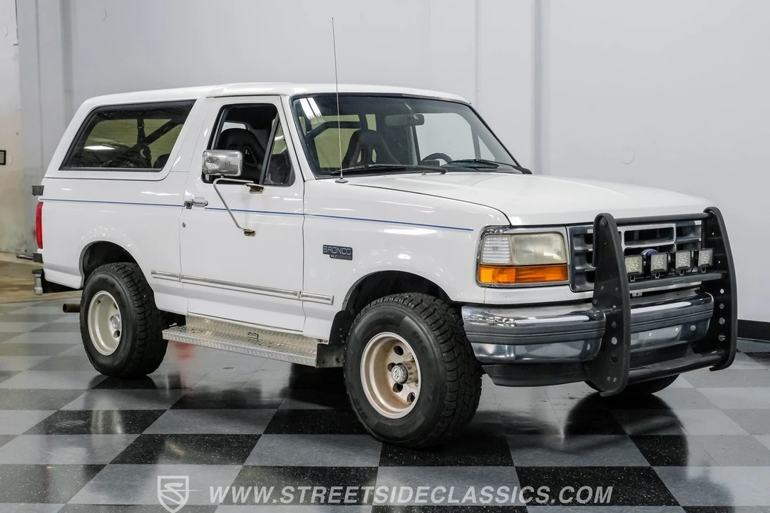 1994 Ford Bronco 5th Gen - Image 15 of 21