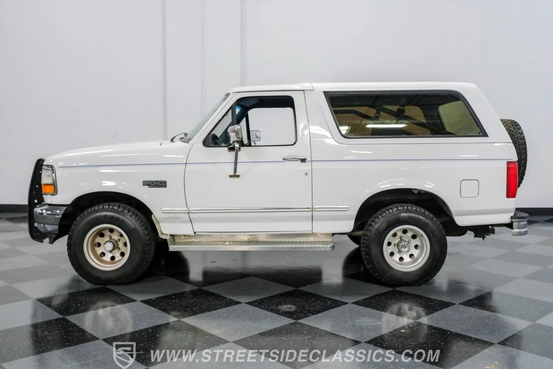 1994 Ford Bronco 5th Gen - Image 2 of 12