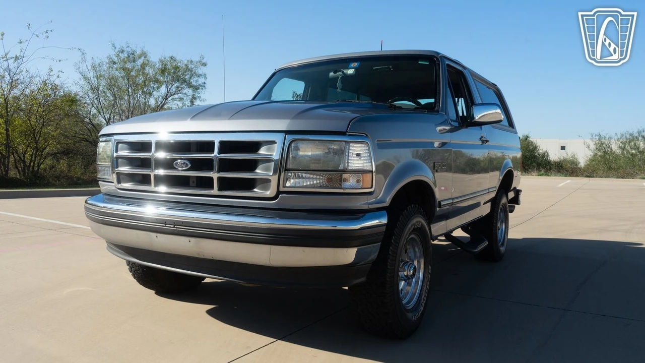 1994 Ford Bronco 5th Gen - Image 4 of 12
