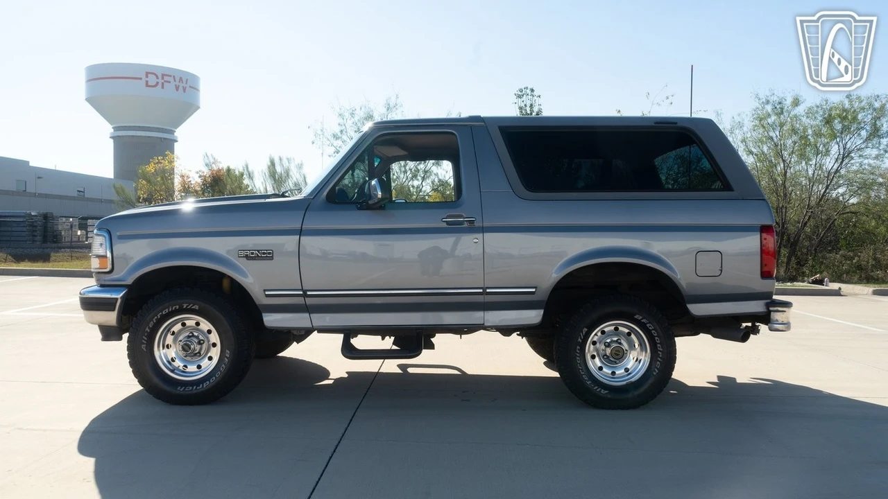 1994 Ford Bronco 5th Gen - Image 8 of 12