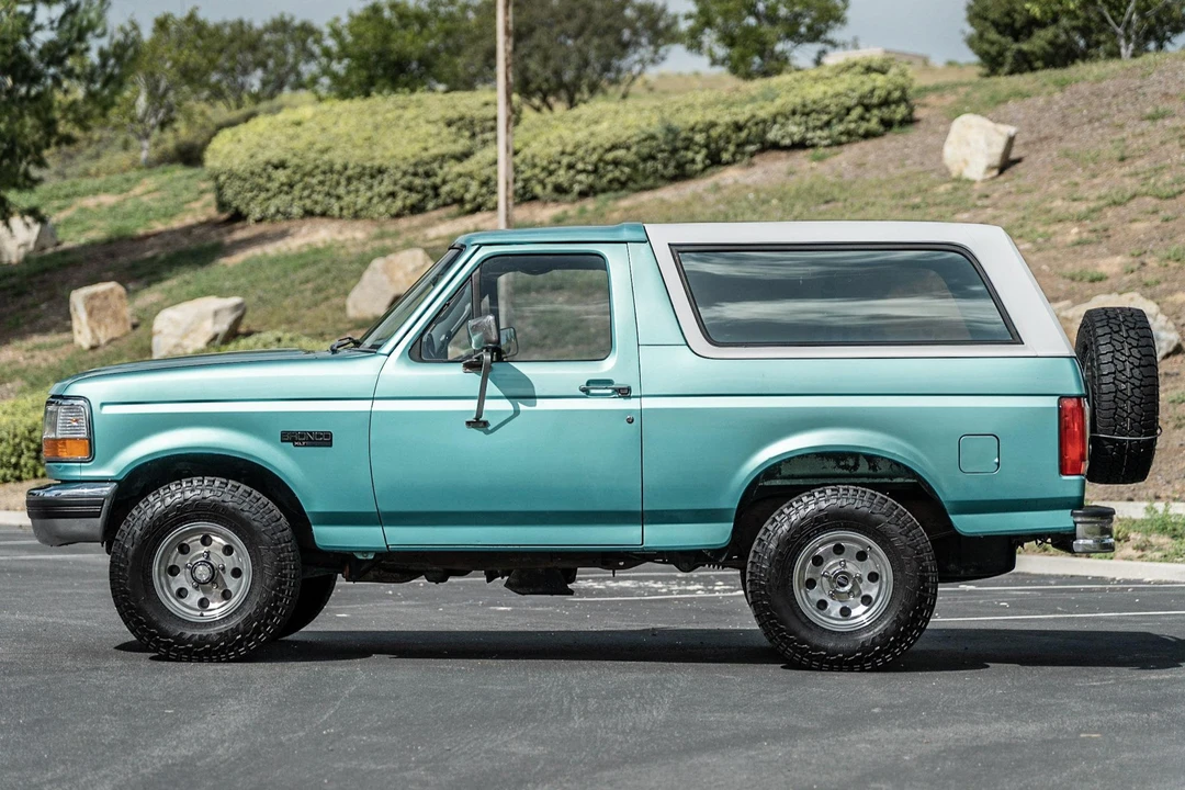 1994 Ford Bronco 5th Gen - Image 3 of 31