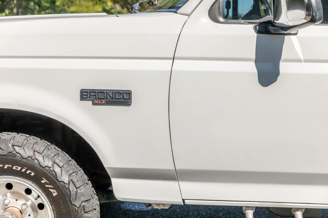 1994 Ford Bronco 5th Gen - Image 15 of 31